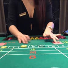 Ilustrasi keamanan akun spacetogel di ponsel
